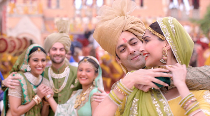 プレーム兄貴、王になる