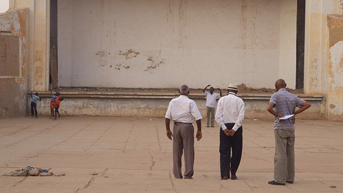 ようこそ、革命シネマへ