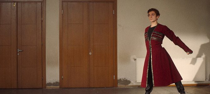 ダンサー そして私たちは踊った