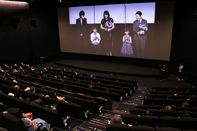 レポート Mother マザー 長澤まさみ ここまで後ろ髪引かれる感覚になる作品は初めて 公開記念リモート舞台挨拶 Anemo レポート Mother マザー 長澤まさみ ここまで後ろ髪引かれる感覚になる作品は初めて 公開記念リモート舞台挨拶 Anemo