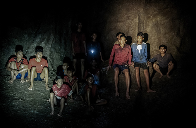 THE CAVE　サッカー少年救出までの18日間