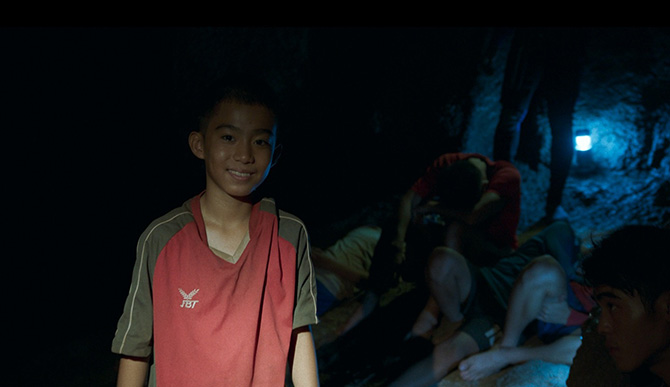 THE CAVE　サッカー少年救出までの18日間