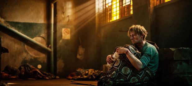 ある人質 生還までの398日