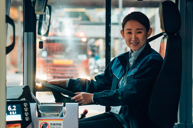 人生の運転手（ドライバー）～明るい未来に進む路～