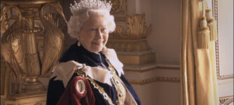 エリザベス　女王陛下の微笑み