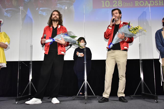 シャイニー・シュリンプス!世界に羽ばたけ