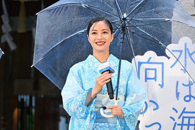 水は海に向かって流れる