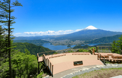 標高1,600メートルの富士山が一望できる人気の絶景スポット　「FUJIYAMAツインテラス往復バスクーポン」をモバイルチケットで販売開始