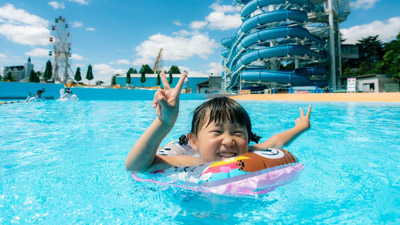 泊まりだからできる“びしょぬれデビュー”東条湖おもちゃ王国で楽しむ夏の家族旅行